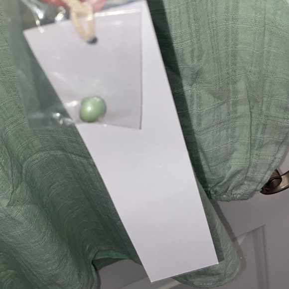 NWT Lumière Mint Boho Ruffle Oversized Romper Size Large - Picture 8 of 16